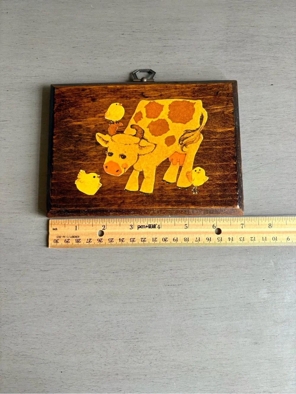VTG 70s Farm Animal Wood Wall Hanging Sign Plaques Decor - Cow & Hen Chicks